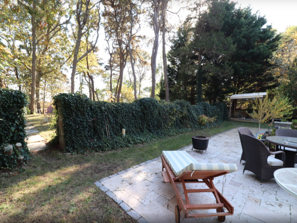 Spacious 9-Bedroom Family Home Near Red river Beach - Perfect for Your Vacation